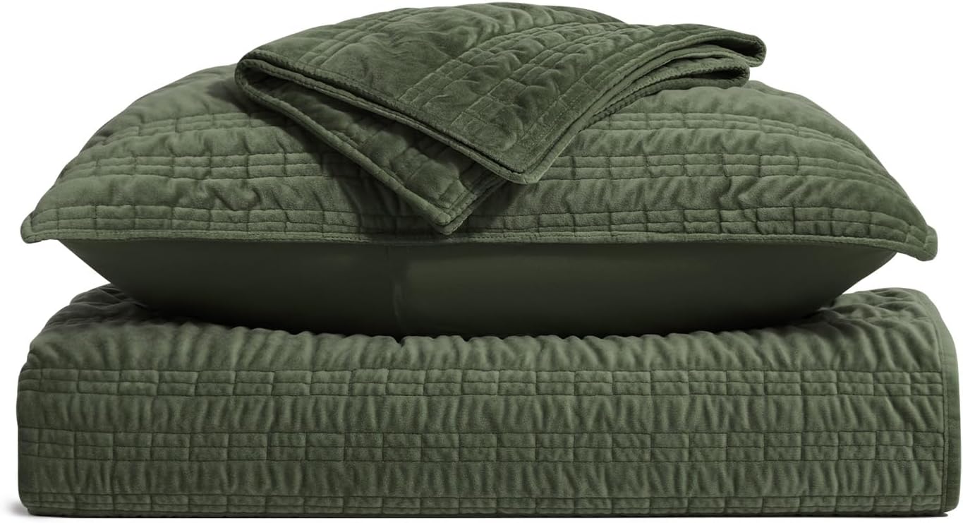 Dluxe Ave. ( KING ) 3 Pcs Velvet Quilt Luxury Bedding Set/ Ultra Soft Lightweight/ for All Season/ Olive Green