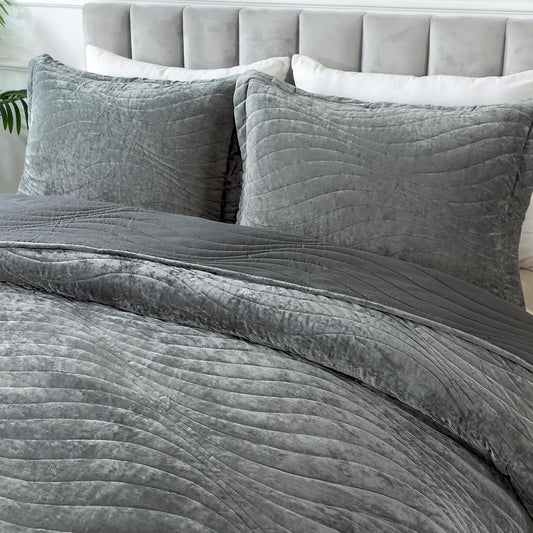 Dluxe Ave. ( CALI./ KING ) 3 Pcs Luxury Velvet Quilt Set/ Lightweight Bedspread for All Season/ Grey