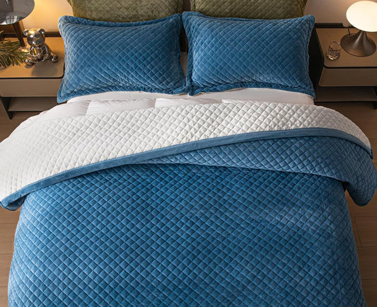 Dluxe Ave. ( QUEEN ) 3 Pcs Velvet Quilt Set, Ultra Soft, Lightweight, Reversible Coverlet, for All Seasons, Royal Blue/White, 90x96 Inches