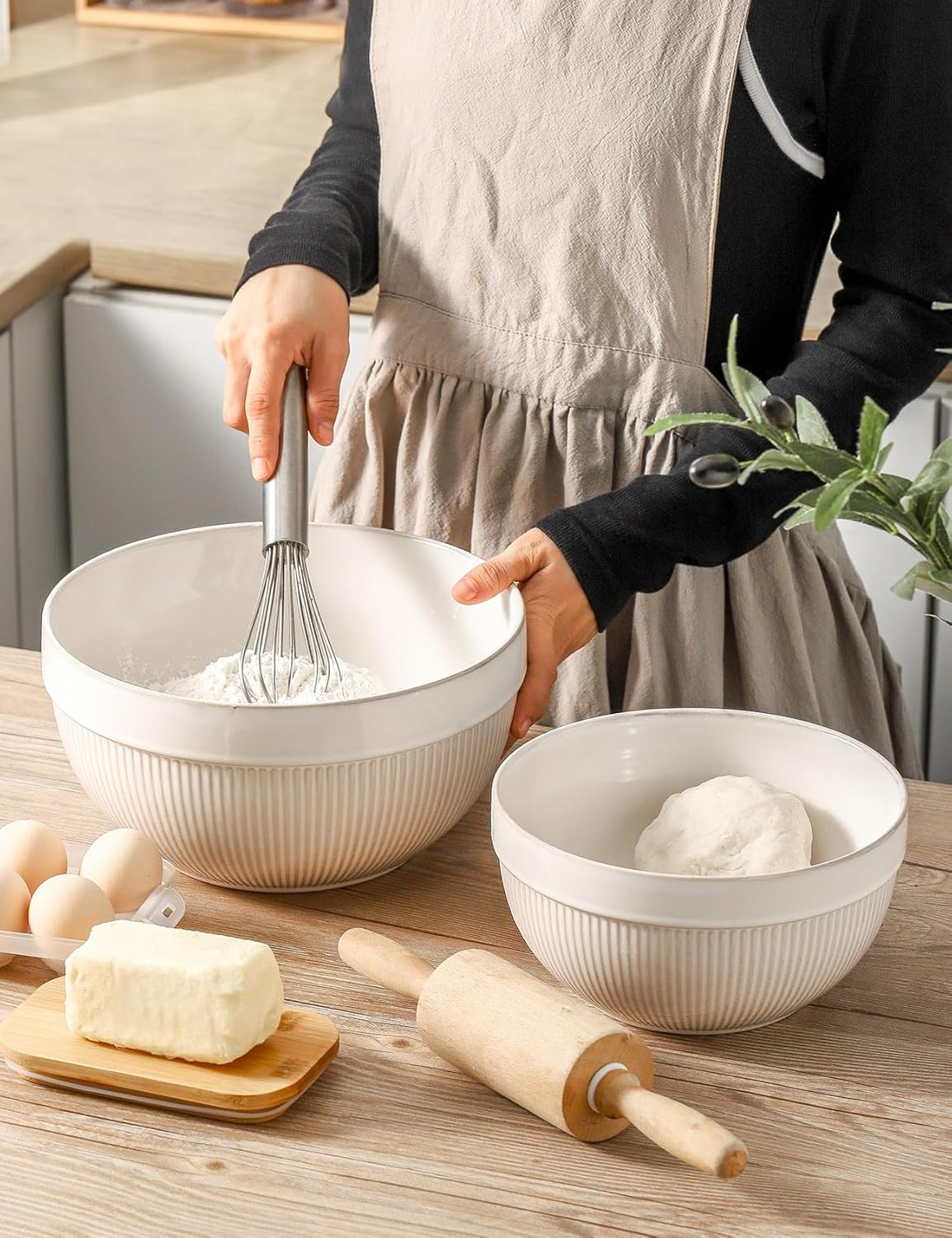 Dluxe Ave. Ceramic Large Yellow Stripe Mixing Bowls /Set of 2 /   10in. & 8in. (White)