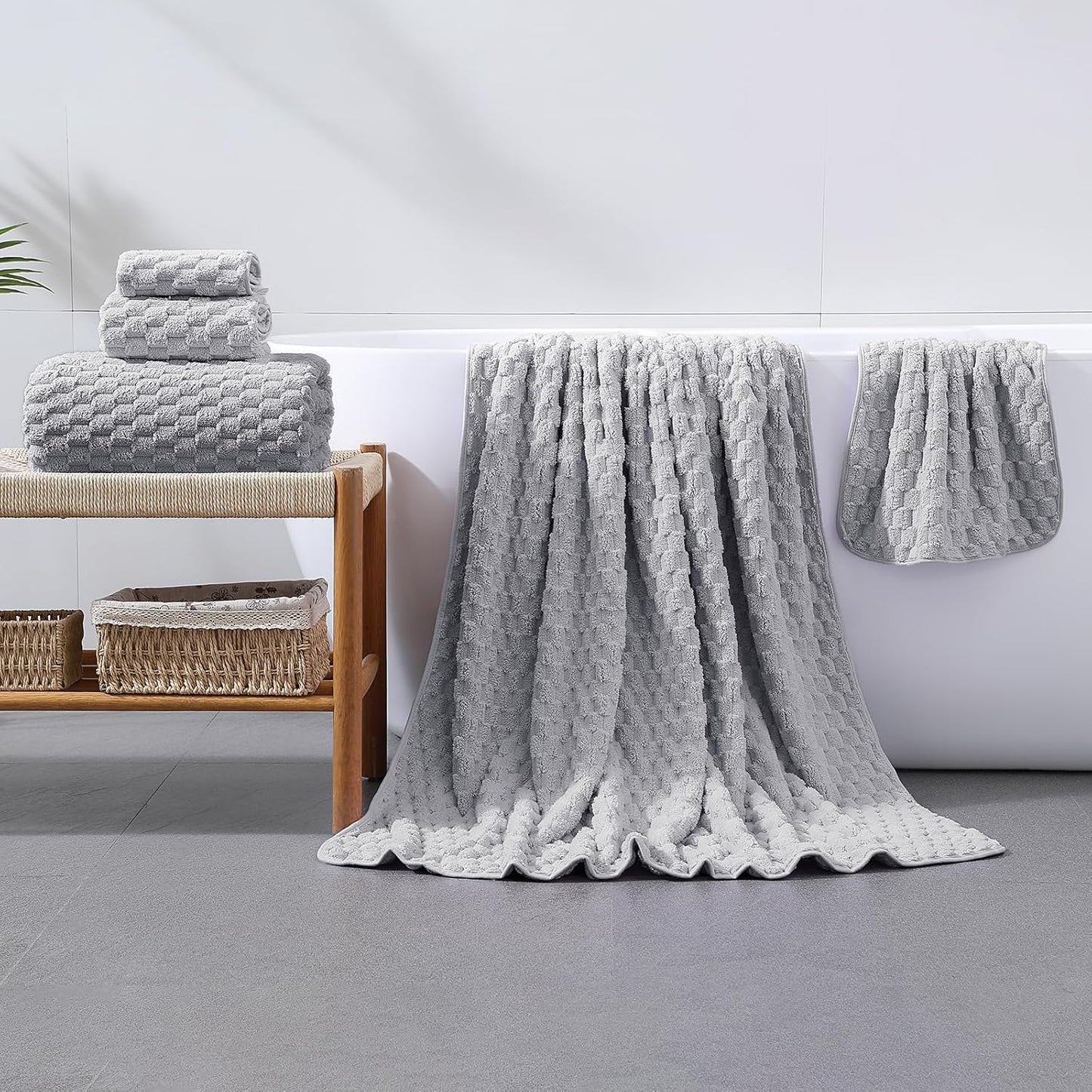 Dluxe Ave. NALIVO Oversized Bath Towels 40x80 Inches Extra Large Bath Towels