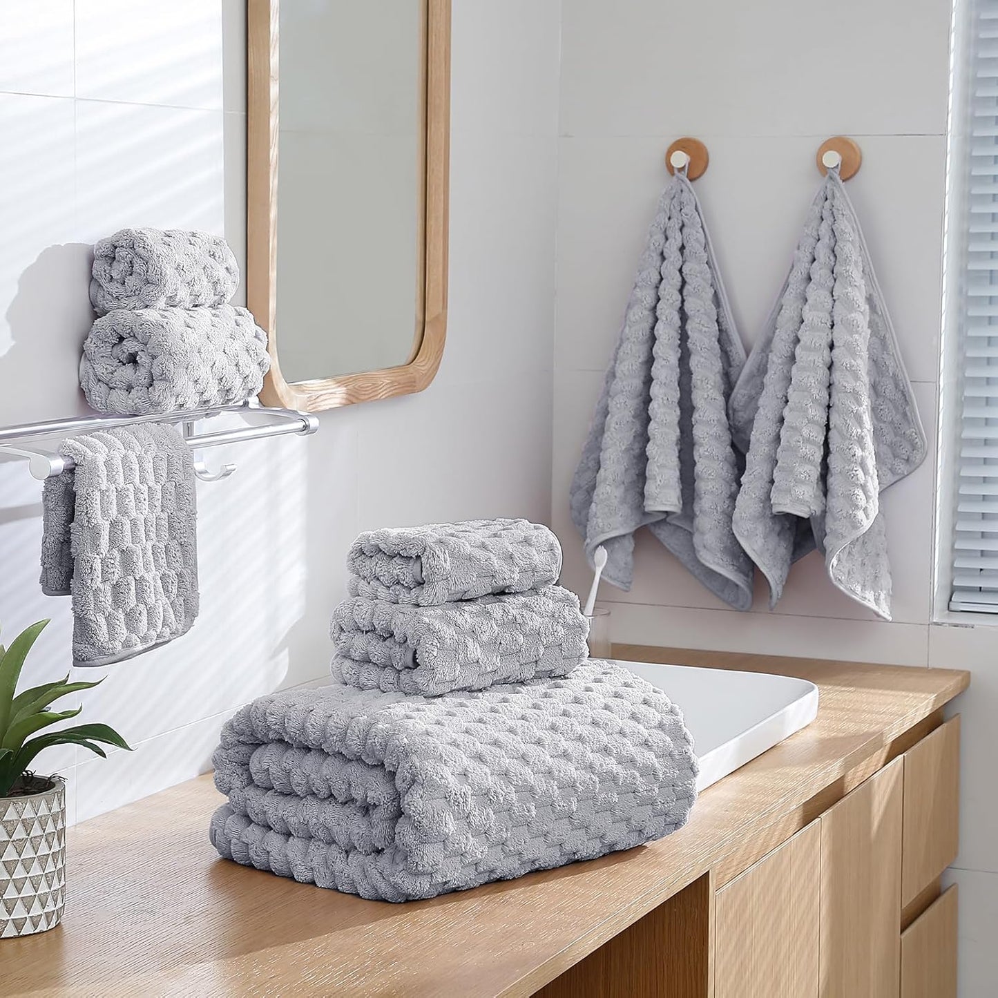 Dluxe Ave. NALIVO Oversized Bath Towels 40x80 Inches Extra Large Bath Towels