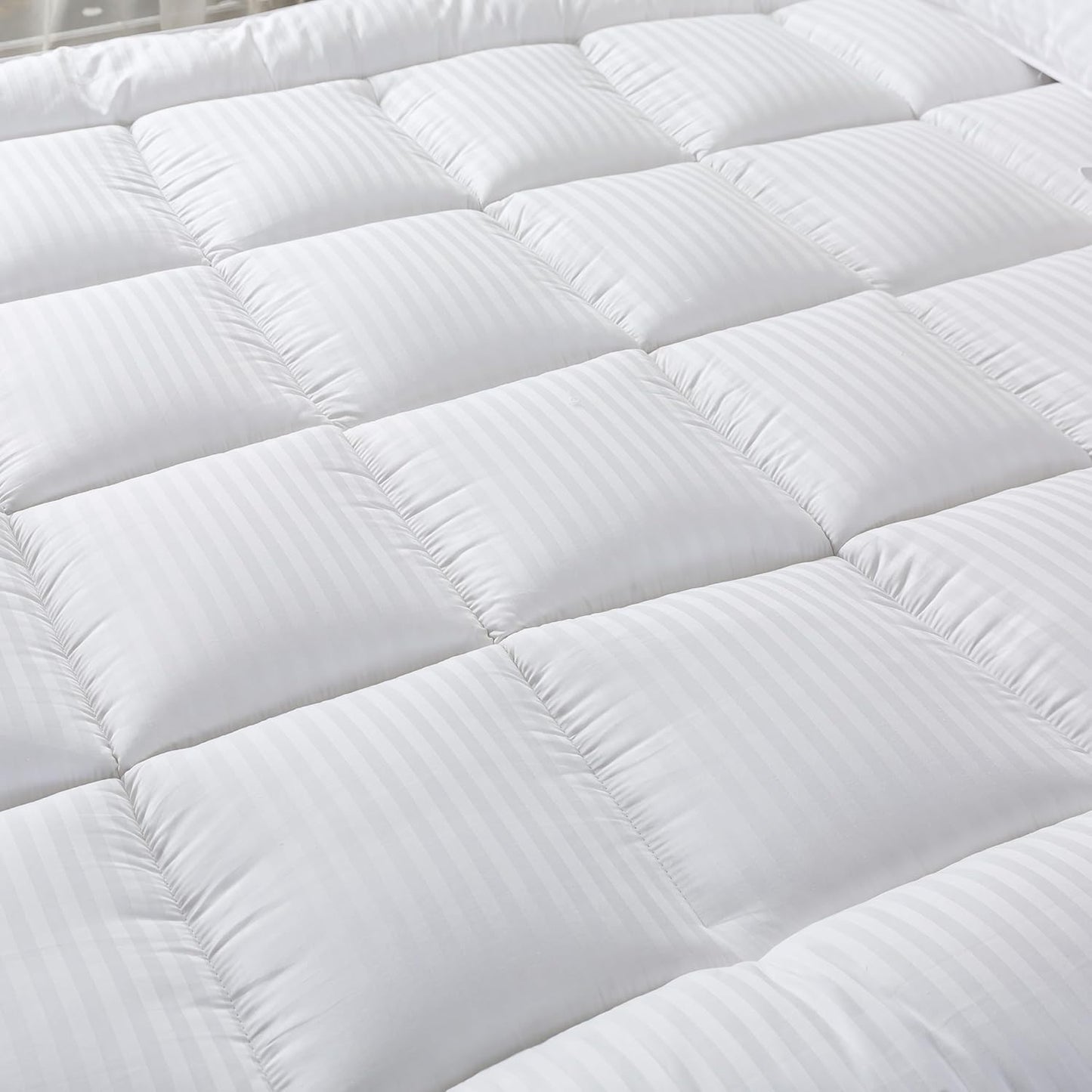 Dluxe Ave.  ( TWIN/ X-LG )Breathable Mattress Topper, { SOFT) Plush  Size Mattress Pad (White39"x80")