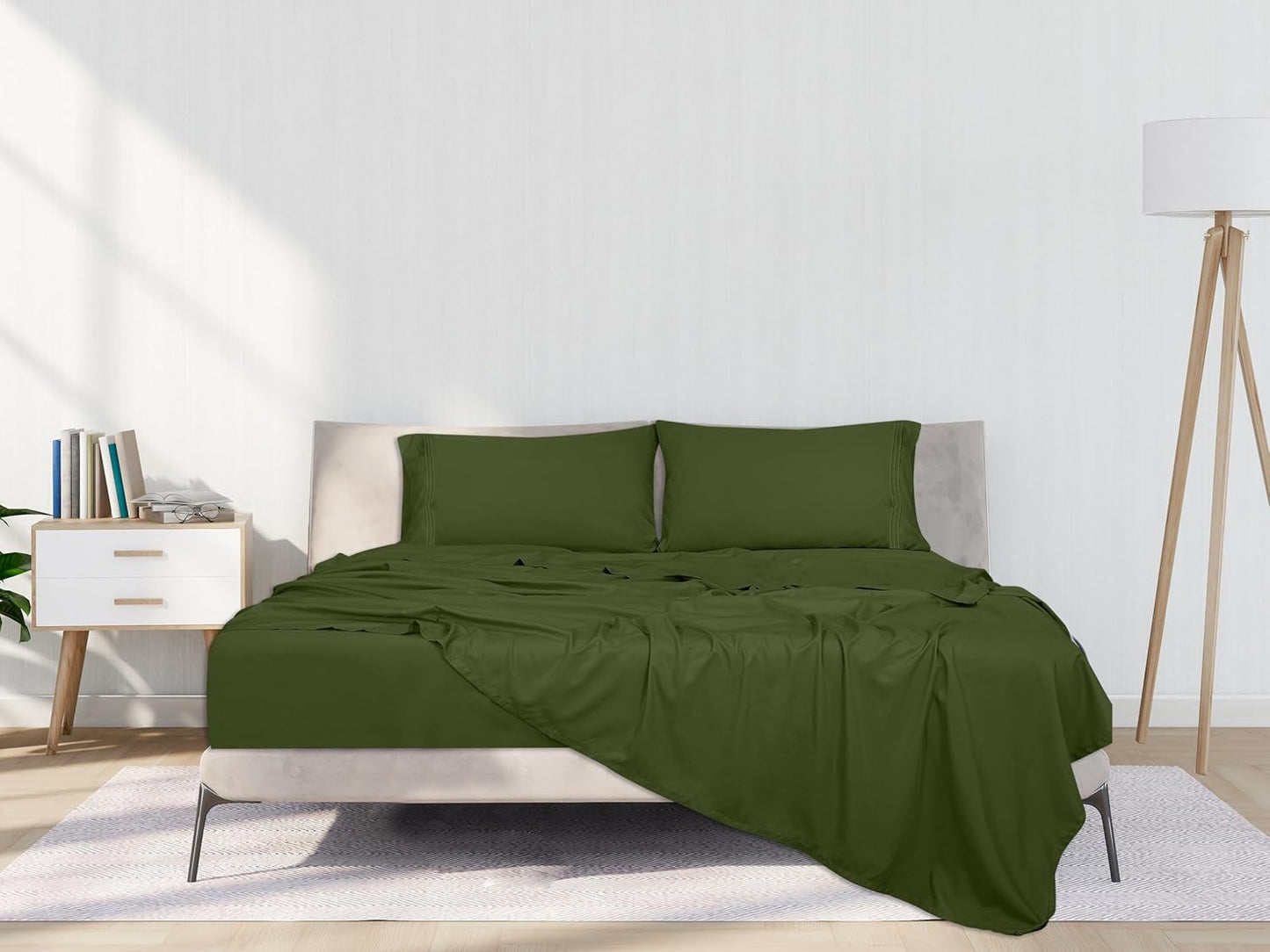 Dluxe Ave. ( QUEEN ) 4 Pcs  Sheets Set,1800 Microfiber, Hotel Luxury Collection, Hunter Green Queen