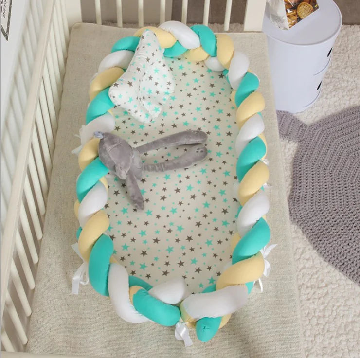 Dluxe Ave. Portable Cotton Crib