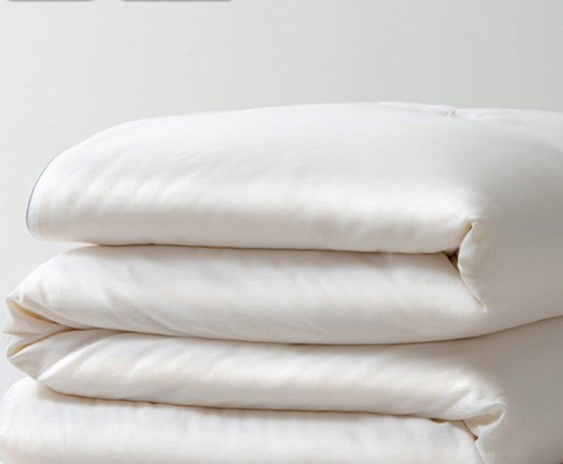 Dluxe Ave. (FULL/ QUEEN/ KING) Cotton Soybean Fiber Quilt All Seasons
