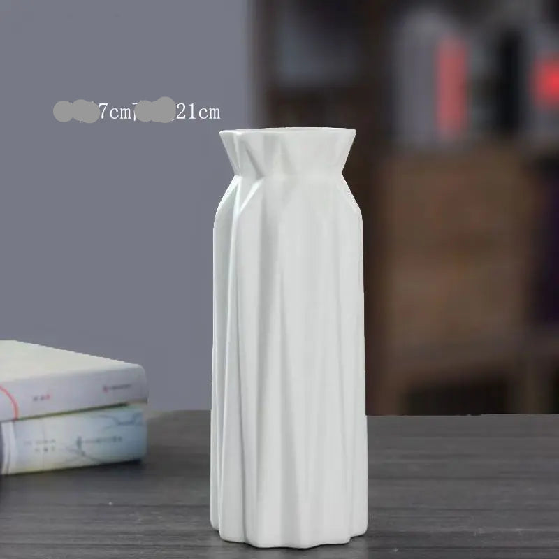 Dluxe Ave. Modern Minimalist Ceramic Vase for Home & Office Decor