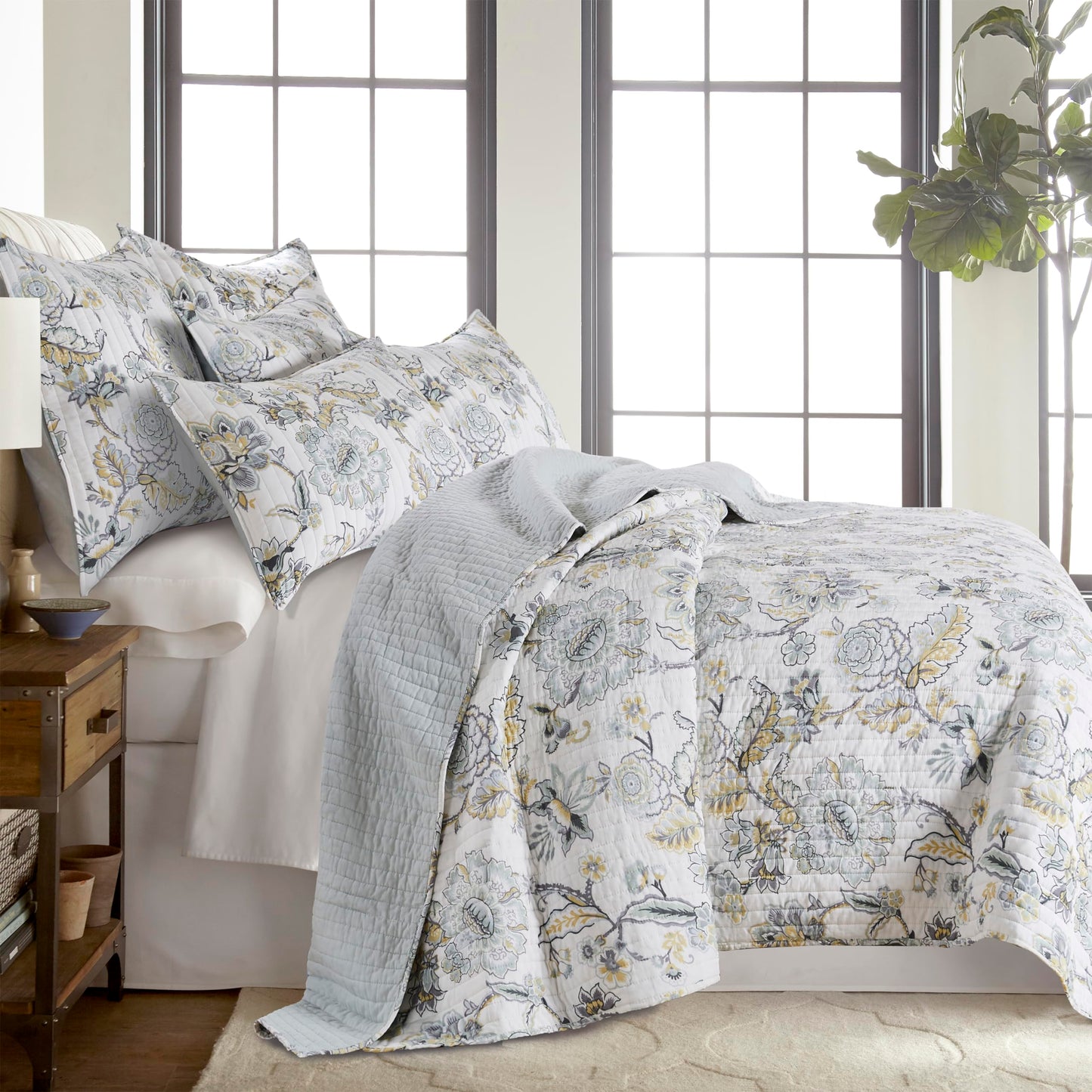 Dluxe Ave. ( TWIN ) 2 Pcs Ophelia Spa Quilt Set, Quilt (68x86in.) and Sham (20x26in.), Reversible, Rayon/Cotton