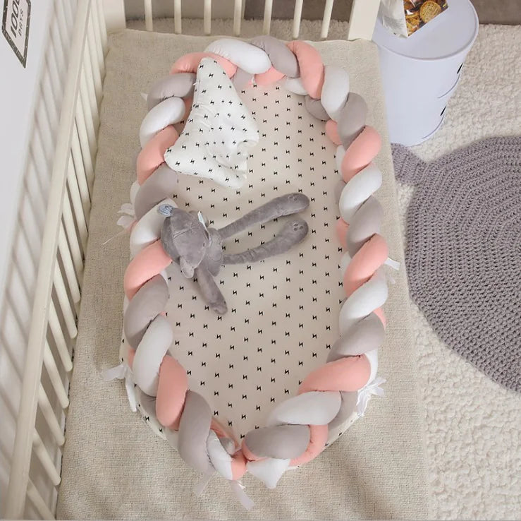 Dluxe Ave. Portable Cotton Crib