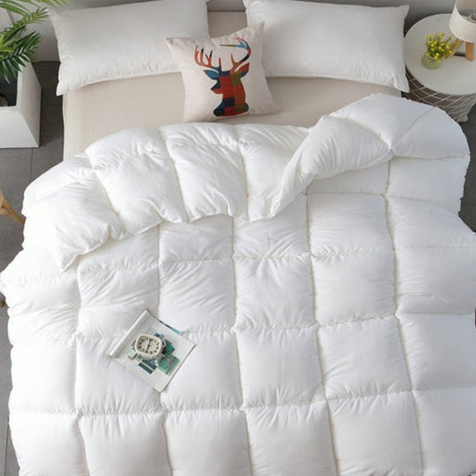 Dluxe Ave. (FULL/ QUEEN/ KING) Feather-Soft Quilt for Autumn and Winter