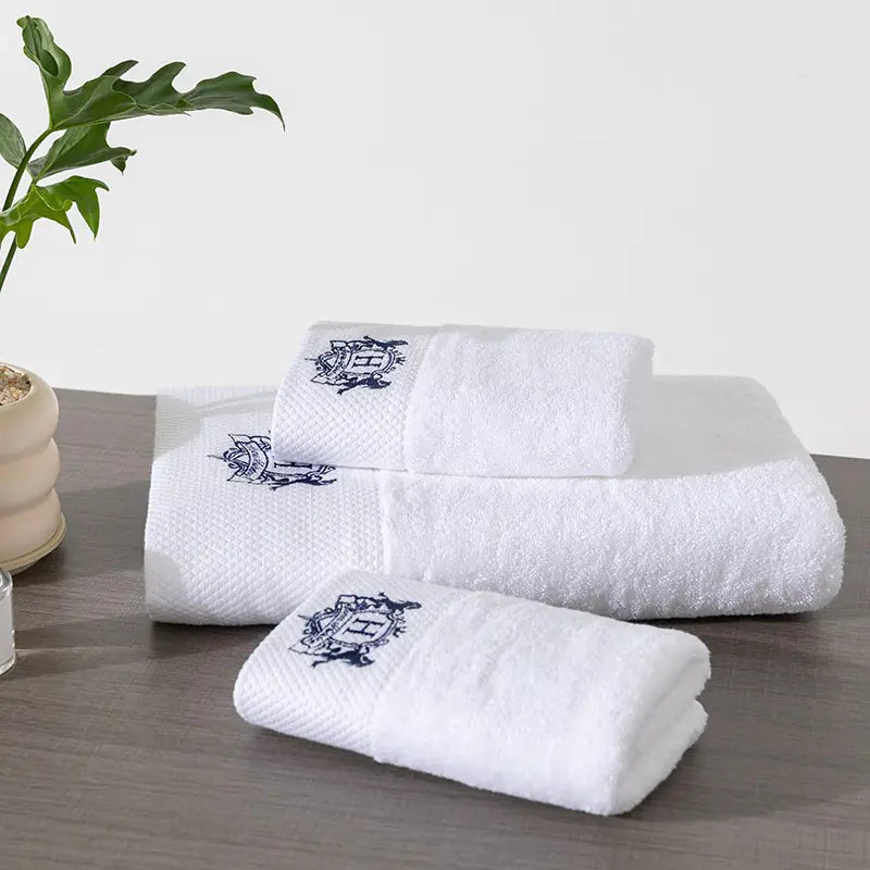 Dluxe Ave. Hotel Bedding and Towels with Custom Logo