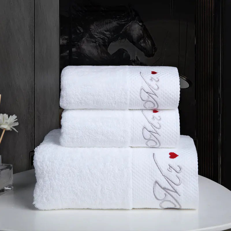 Dluxe Ave. Hotel Bedding and Towels with Custom Logo